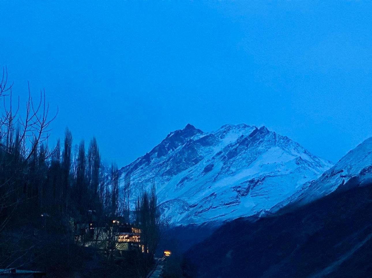 Old Hunza Inn Karimabad  Εξωτερικό φωτογραφία